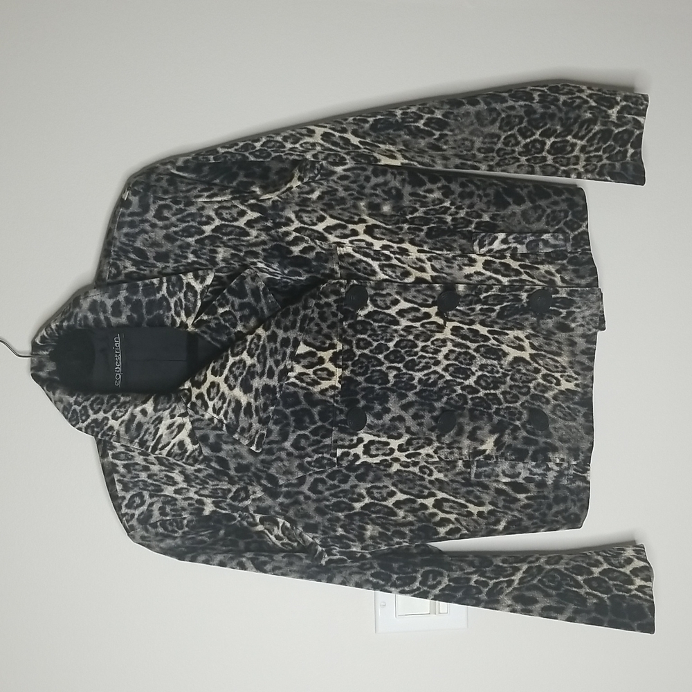 Equestrian Designs womens leopard print double breasted short blazer